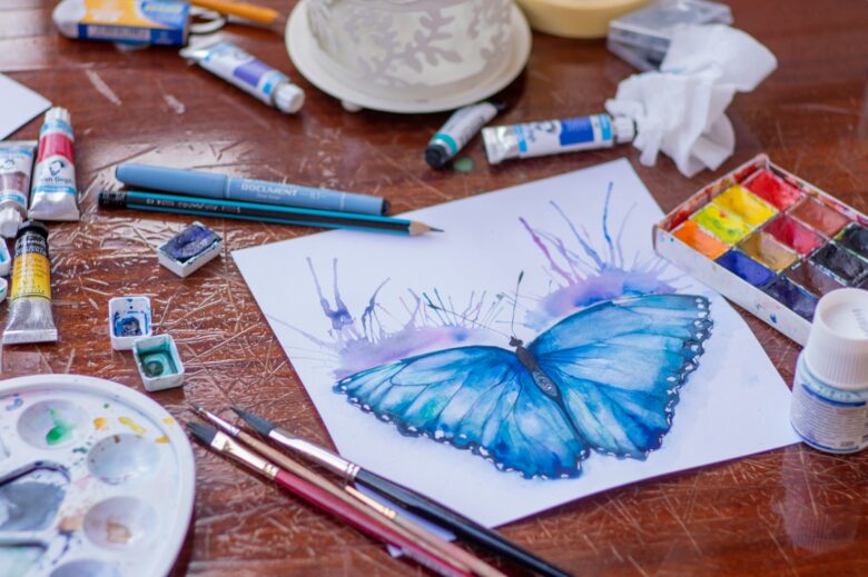 青い蝶のイメージ画像
